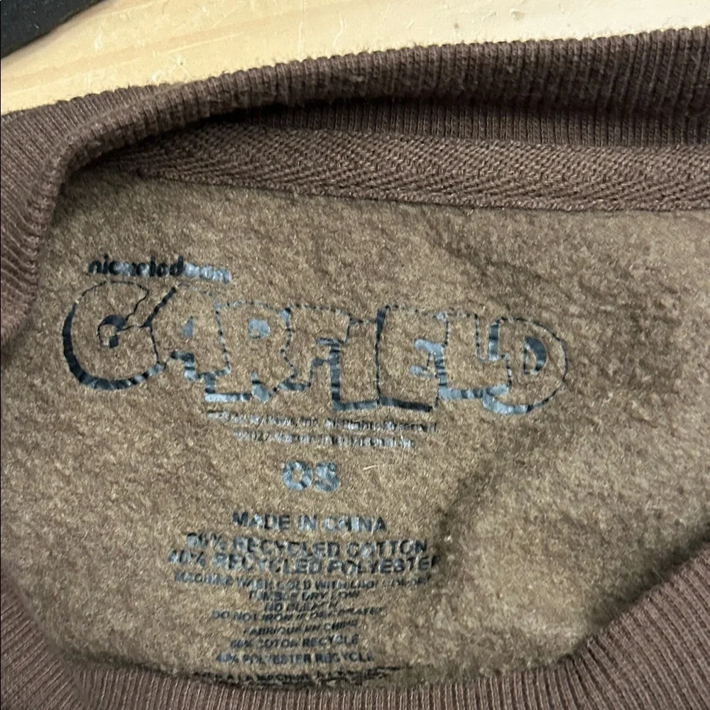Garfield Brown Sweatshirt - Picture 8 of 8